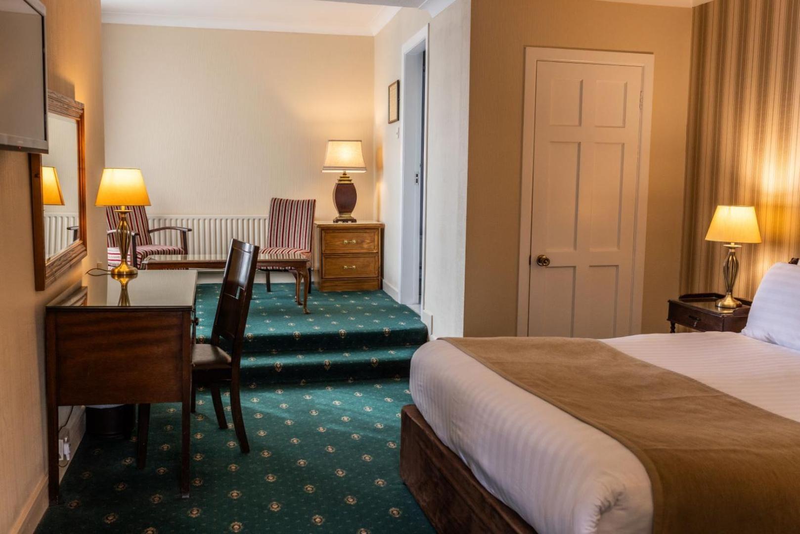 Kee'S Hotel Stranorlar Zewnętrze zdjęcie