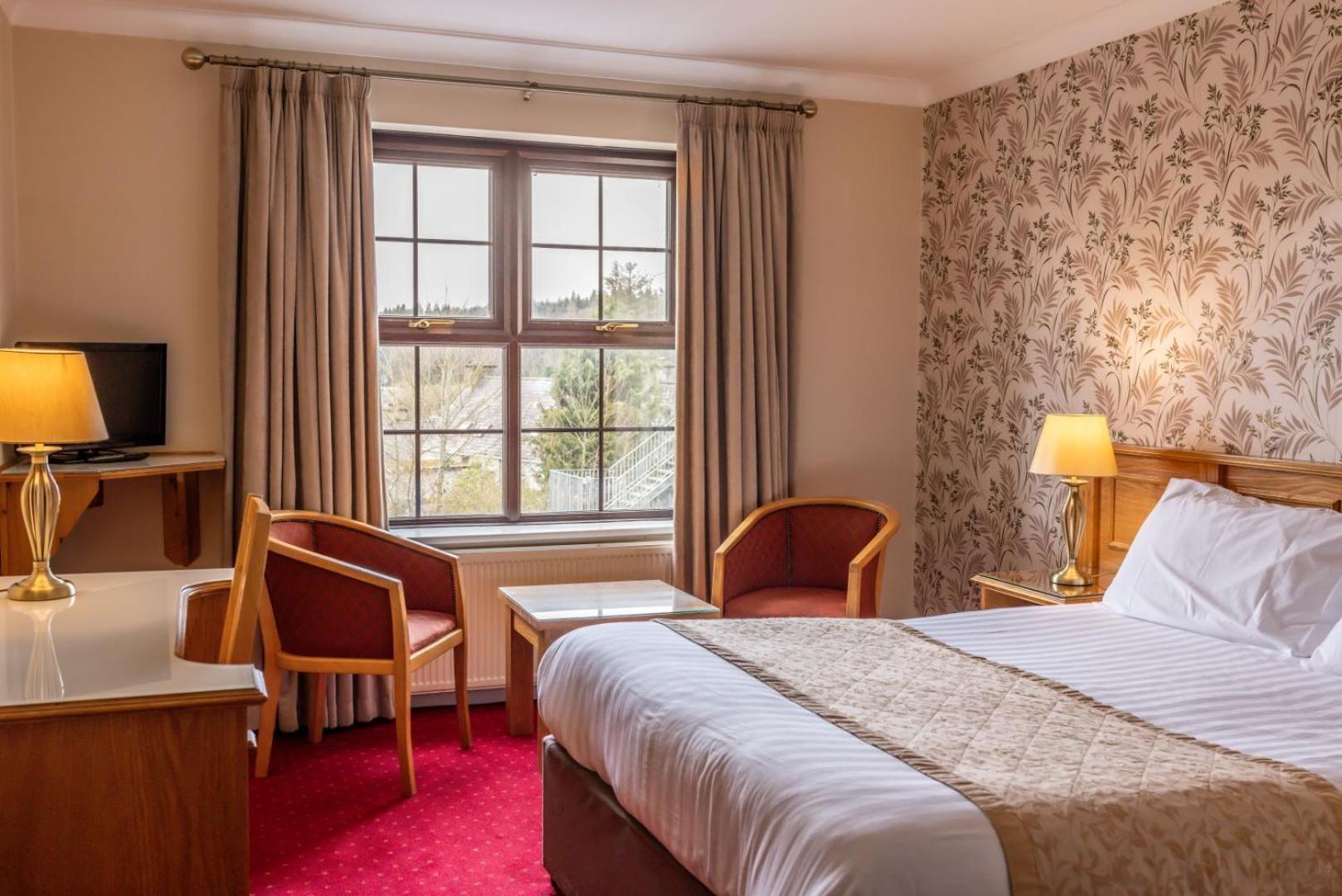 Kee'S Hotel Stranorlar Zewnętrze zdjęcie