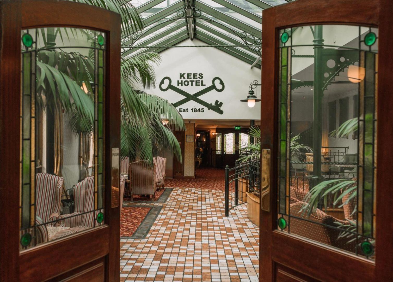 Kee'S Hotel Stranorlar Zewnętrze zdjęcie