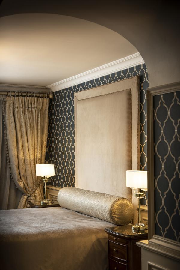 Kee'S Hotel Stranorlar Zewnętrze zdjęcie